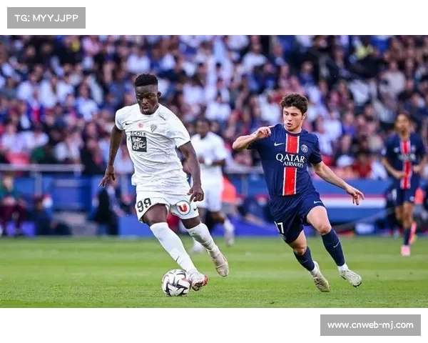 巴黎FCvs马赛:保级战意对决欧冠席位争夺 巴黎FCvs马赛:保级战意对决欧冠席位争夺