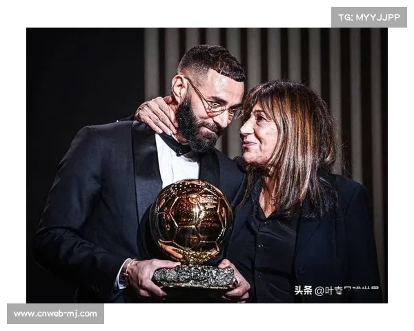 里昂更衣室庆祝十连胜，纳尔泰获最佳球员奖项